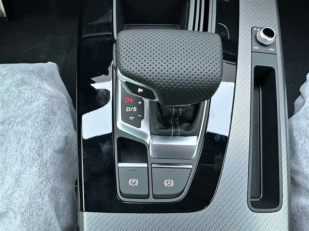 Audi Audi Q5L 2024 40 TFSI Luxury Dynamic Edition 2026 - thumbnail 16