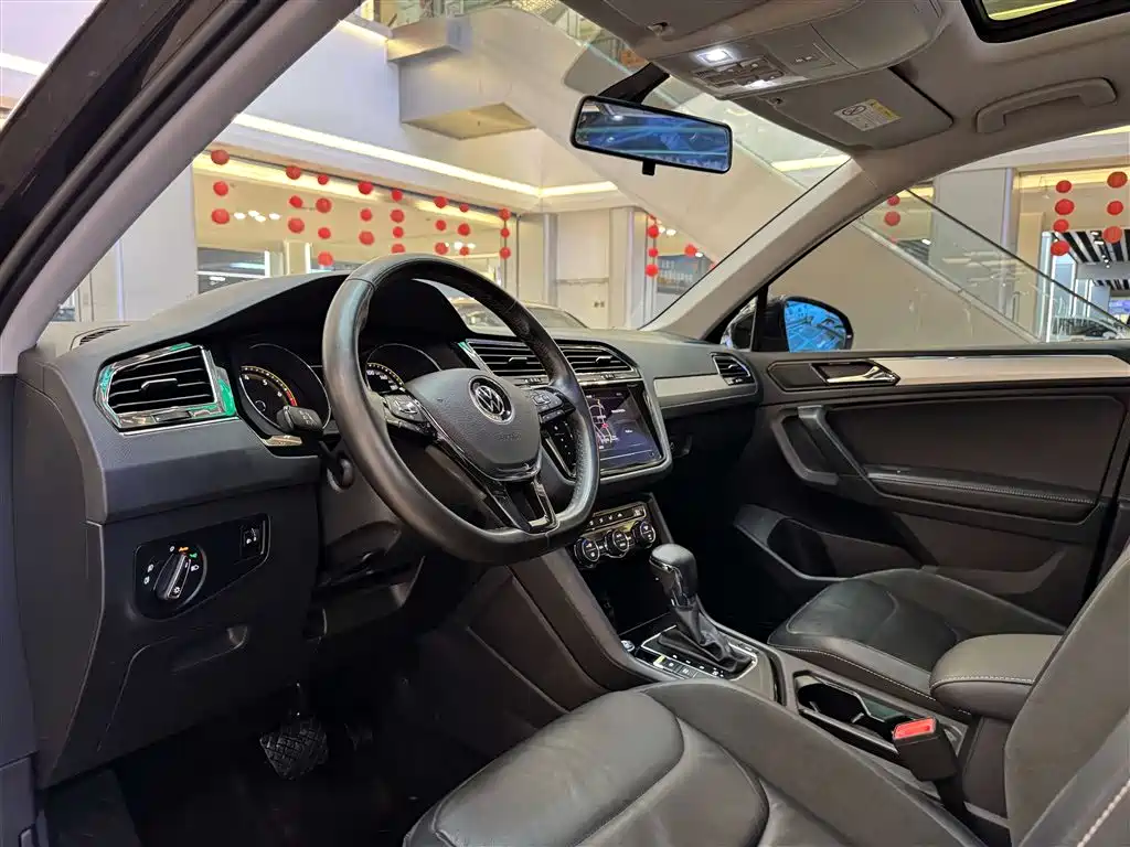 Volkswagen Volkswagen Tiguan L 2021 330TSI Auto FWD Zhixiang Edition 2021 - thumbnail 14