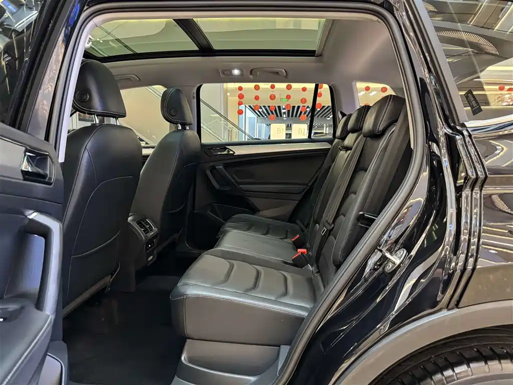 Volkswagen Volkswagen Tiguan L 2021 330TSI Auto FWD Zhixiang Edition 2021 - thumbnail 16