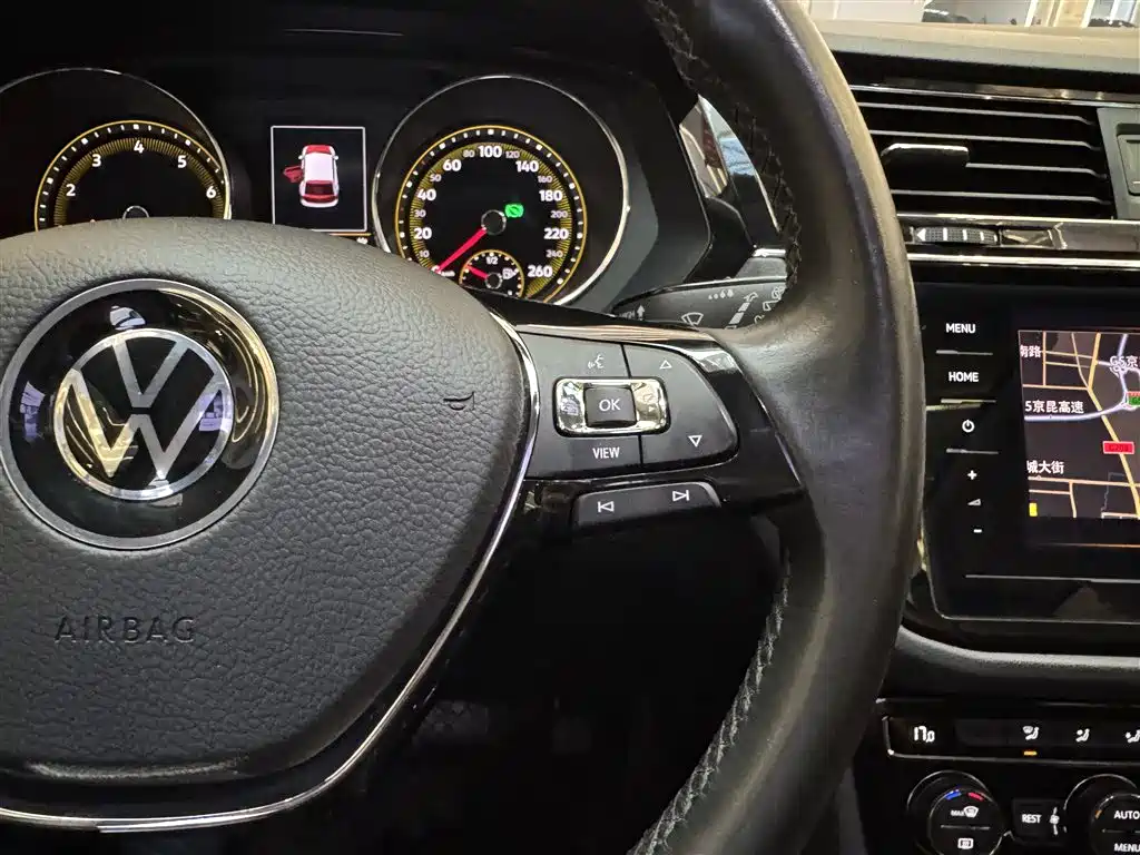 Volkswagen Volkswagen Tiguan L 2021 330TSI Auto FWD Zhixiang Edition 2021 - thumbnail 18