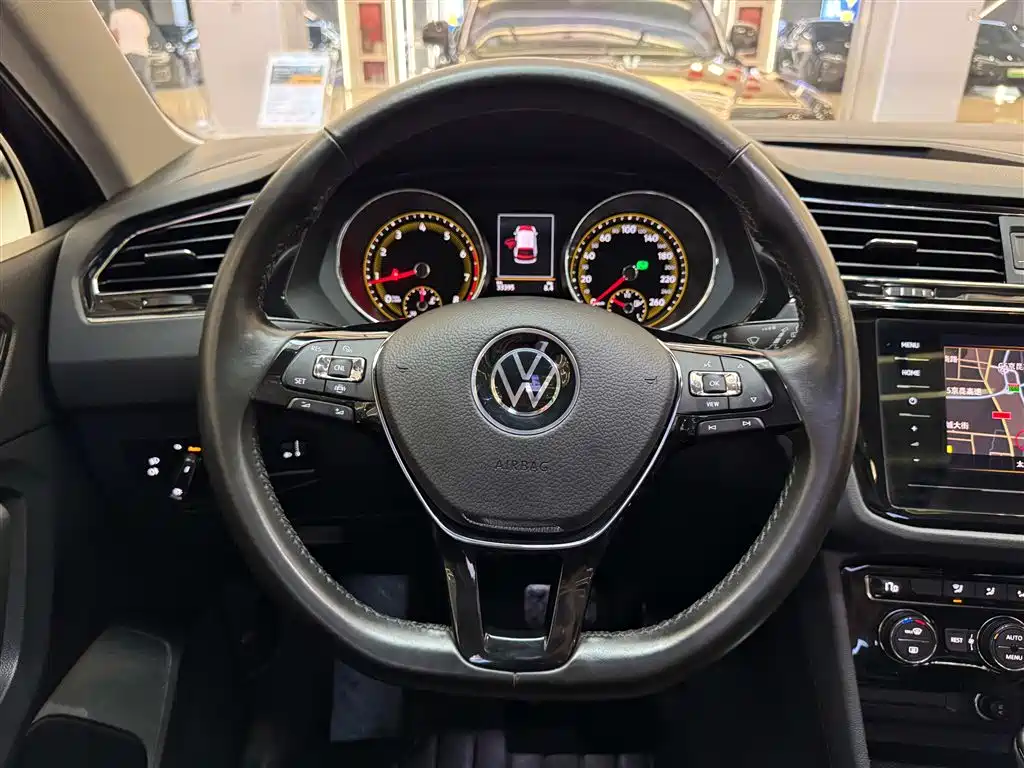 Volkswagen Volkswagen Tiguan L 2021 330TSI Auto FWD Zhixiang Edition 2021 - thumbnail 19