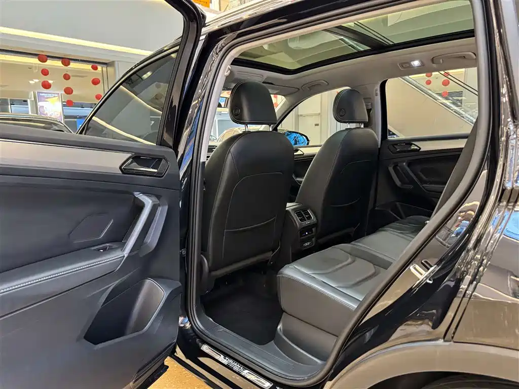 Volkswagen Volkswagen Tiguan L 2021 330TSI Auto FWD Zhixiang Edition 2021 - thumbnail 20