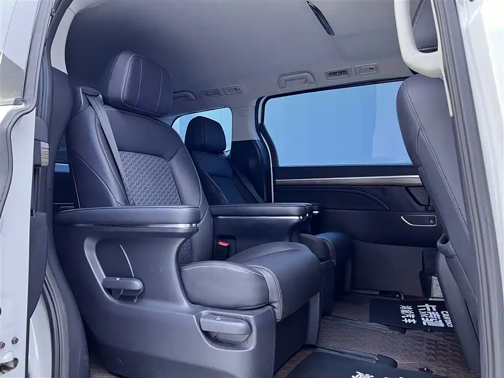 GAC Trumpchi GAC Trumpchi M8 2023 Lingxiu Series 390T Luxury Edition 2022 - thumbnail 23