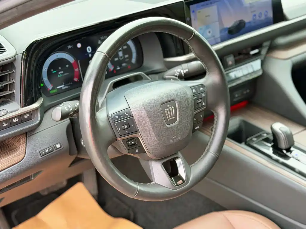 Toyota Crown Import 2024 2.5L Supreme Edition 2024 - thumbnail 9