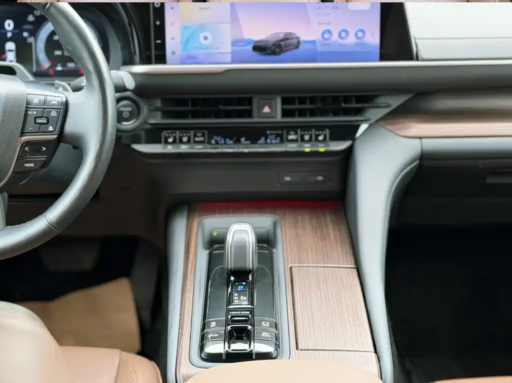 Toyota Crown Import 2024 2.5L Supreme Edition 2024 - thumbnail 18