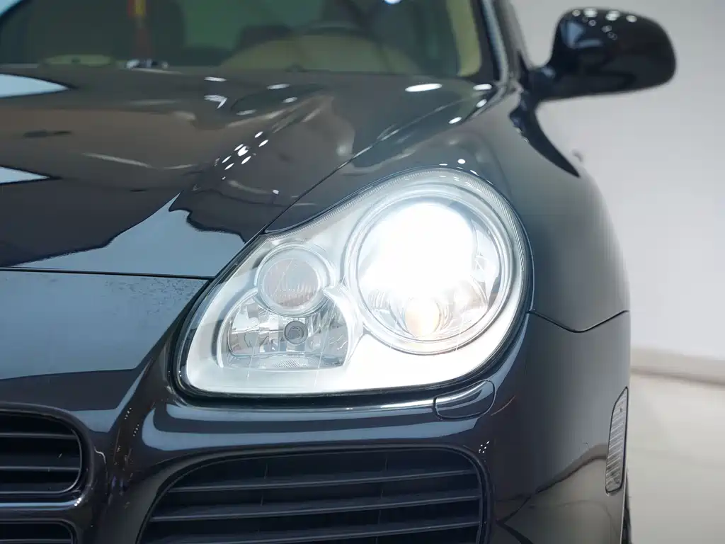 Porsche 2006 Porsche Cayenne Turbo 4.5T 2006 - thumbnail 7