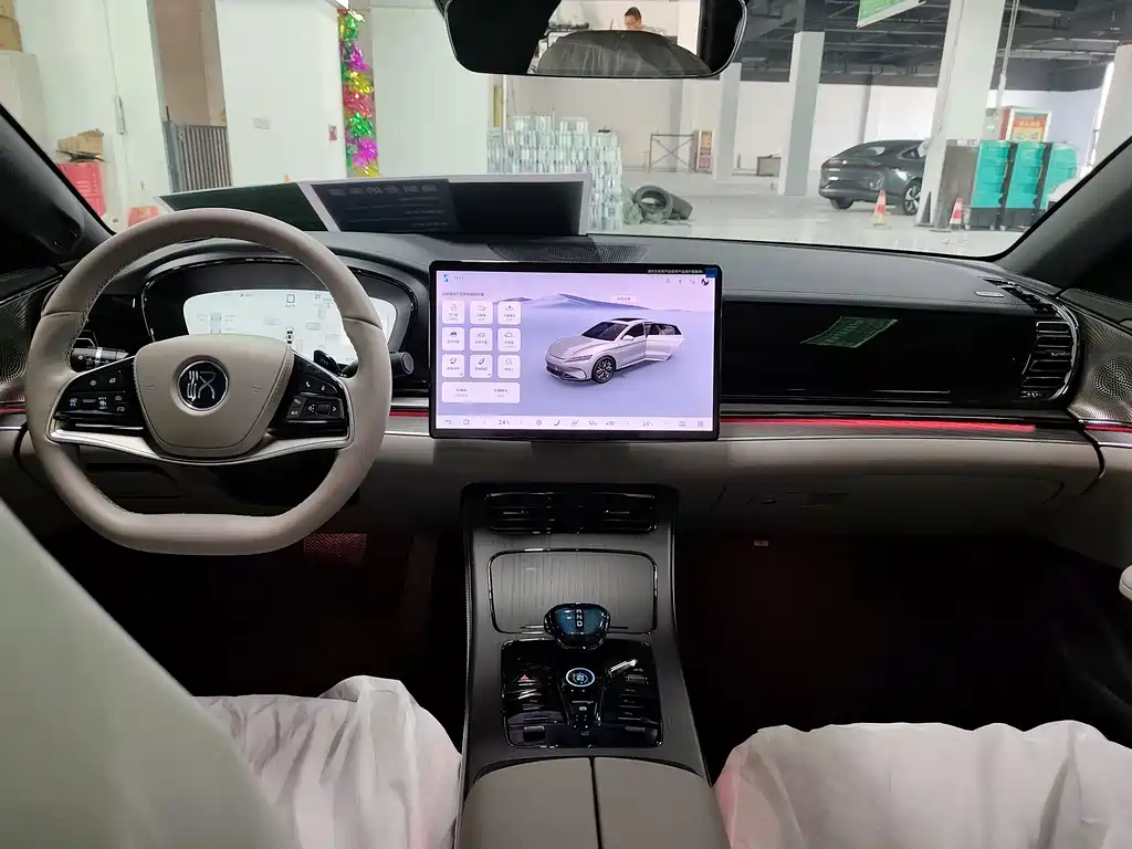 BYD BYD Han 2025 EV 701km LiDAR Smart Driving Edition 2025 - thumbnail 5