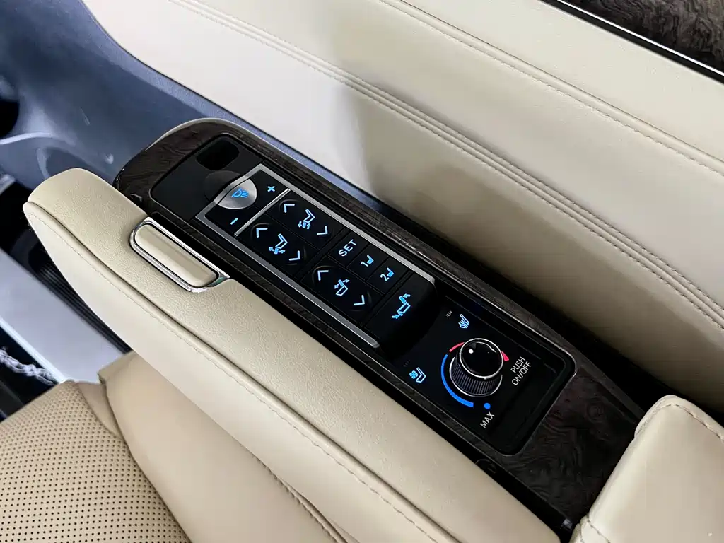 Toyota Toyota Alphard 2021 Hybrid 2.5L Premium 2023 - thumbnail 20