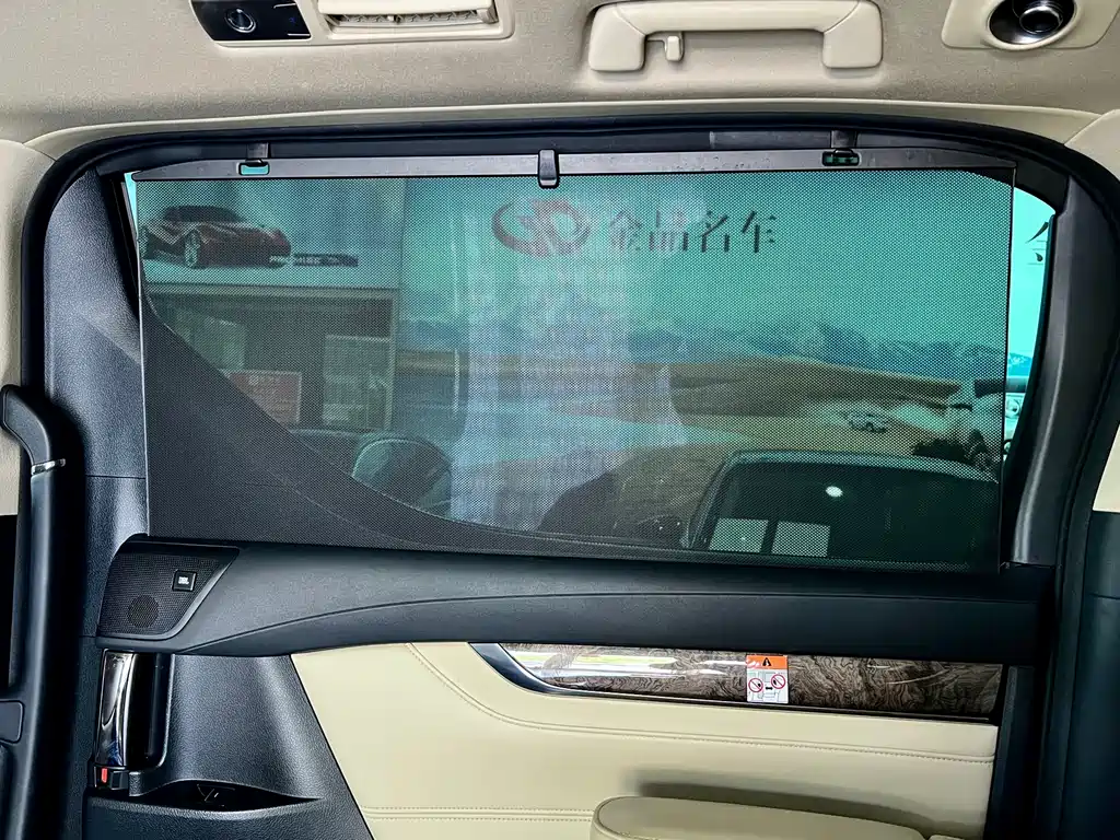 Toyota Toyota Alphard 2021 Hybrid 2.5L Premium 2023 - thumbnail 22