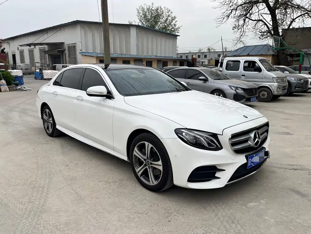 Mercedes-Benz Mercedes-Benz E-Class 2020 Facelift E 260 L Sport 2020 - thumbnail 3