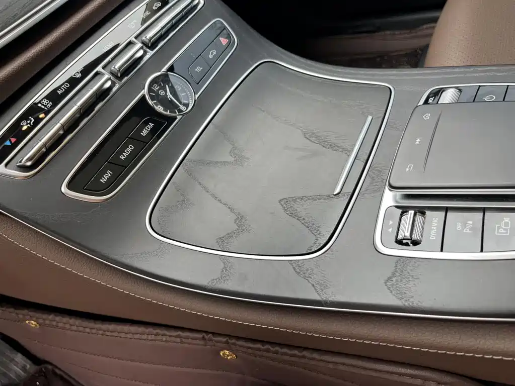 Mercedes-Benz Mercedes-Benz E-Class 2020 Facelift E 260 L Sport 2020 - thumbnail 12