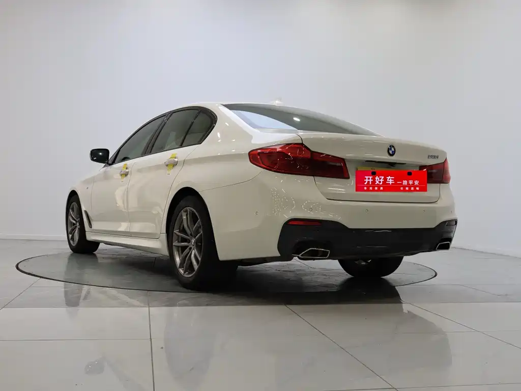 BMW BMW 5 Series (Import) 2018 525i M Sport Package 2018 - thumbnail 4