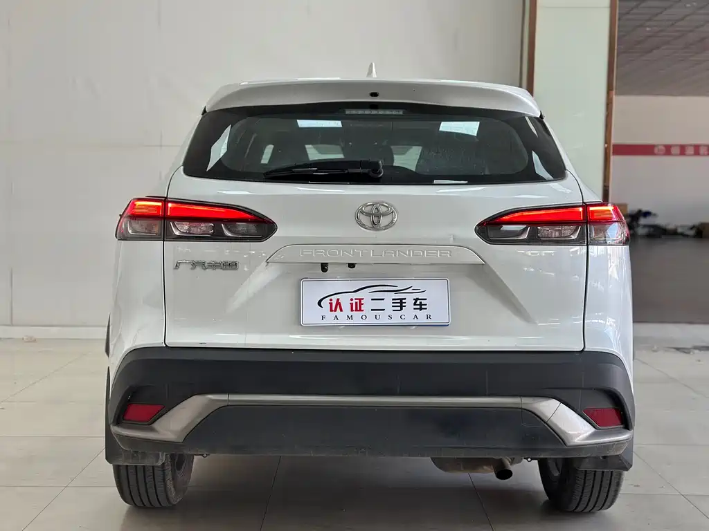 Toyota Frontlander 2023 2.0L CVT Luxury Edition 2023 - thumbnail 16