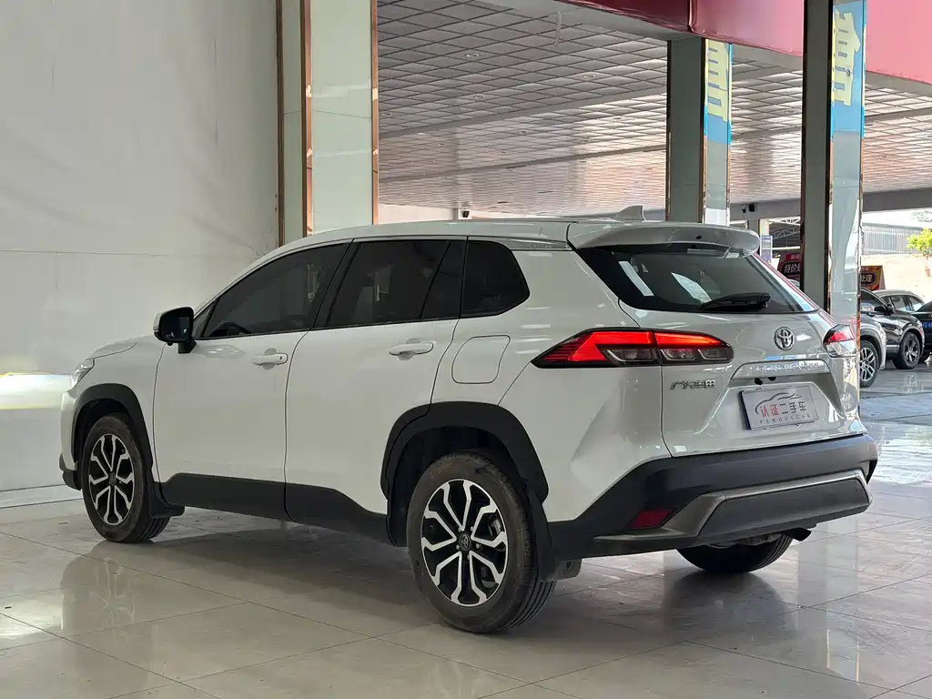 Toyota Frontlander 2023 2.0L CVT Luxury Edition 2023 - thumbnail 17