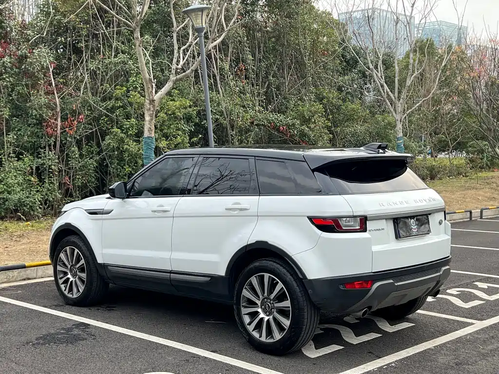 Land Rover 揽胜极光 2018款 240PS SE 智耀版 2019 - thumbnail 13