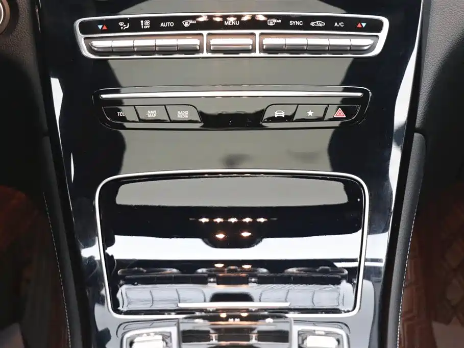 Mercedes-Benz Mercedes-Benz GLC 260 L 4MATIC Dynamic 2021 - thumbnail 20