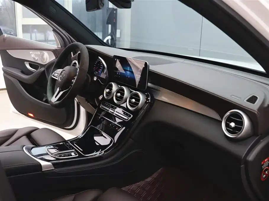 Mercedes-Benz Mercedes-Benz GLC 260 L 4MATIC Dynamic 2021 - thumbnail 25