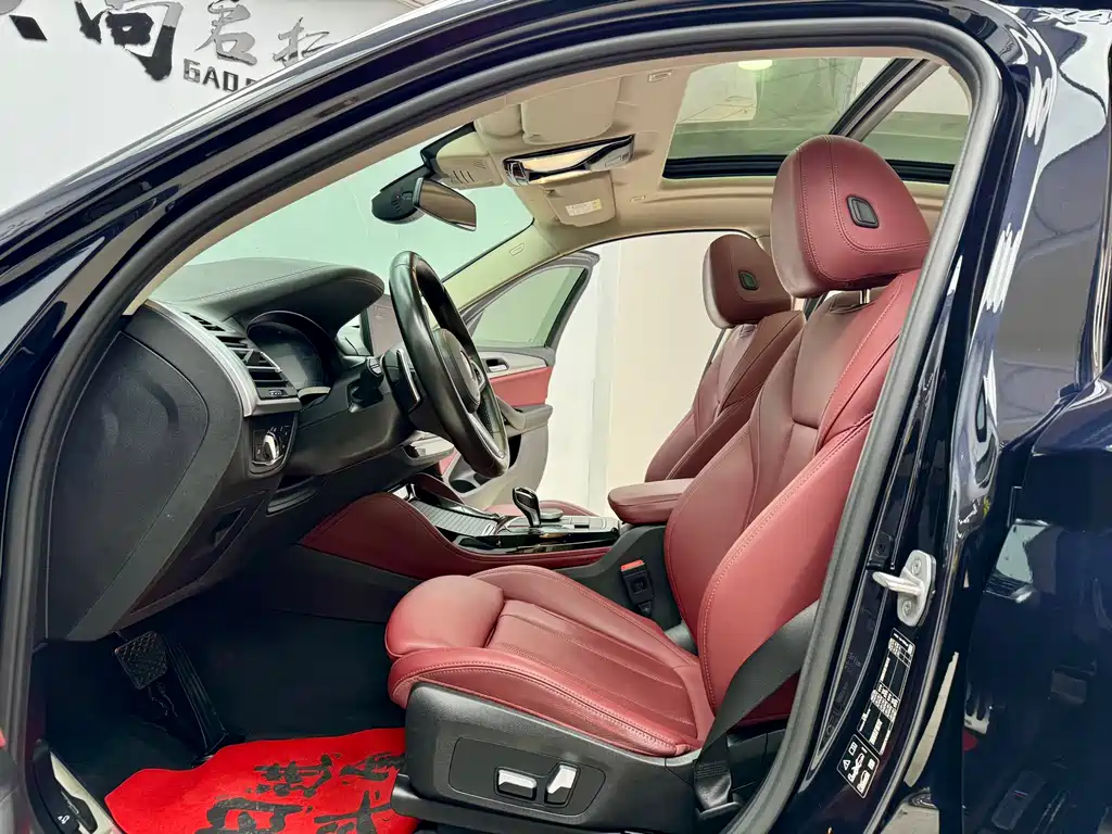 BMW BMW X4 2022 xDrive 25i M Sport Package 2022 - thumbnail 6