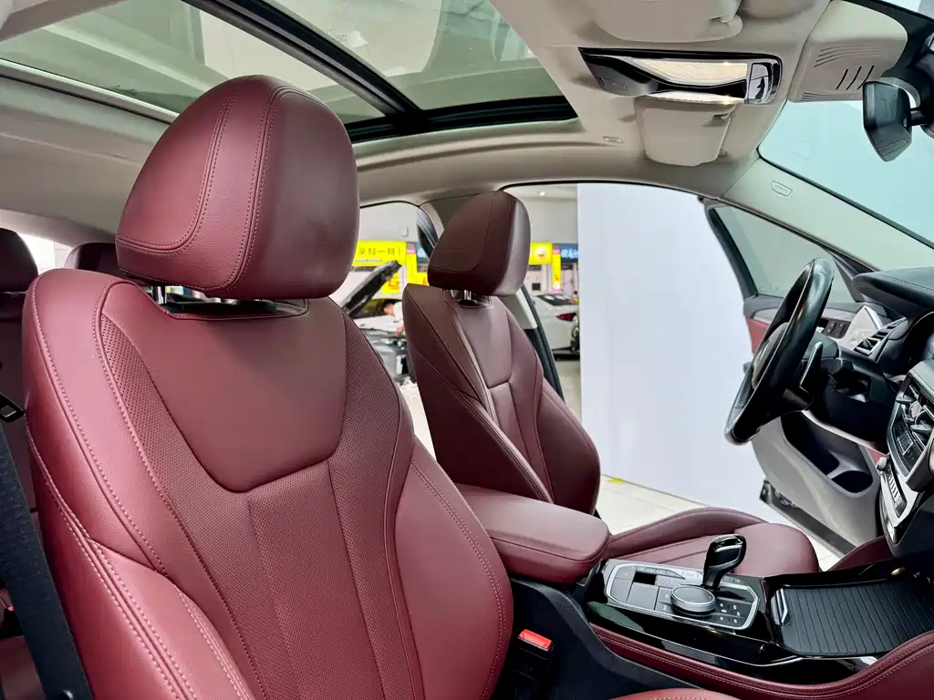 BMW BMW X4 2022 xDrive 25i M Sport Package 2022 - thumbnail 15