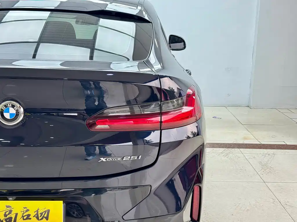 BMW BMW X4 2022 xDrive 25i M Sport Package 2022 - thumbnail 27