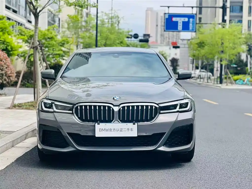 BMW 2022 BMW 5 Series (Import) Facelift 525i M Sport Package 2023 - thumbnail 4