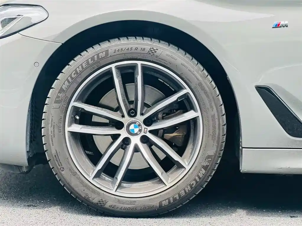 BMW 2022 BMW 5 Series (Import) Facelift 525i M Sport Package 2023 - thumbnail 7