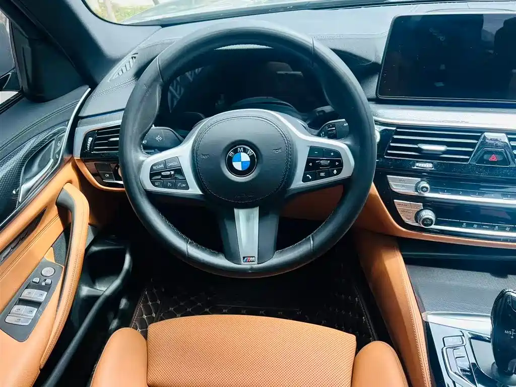 BMW 2022 BMW 5 Series (Import) Facelift 525i M Sport Package 2023 - thumbnail 8