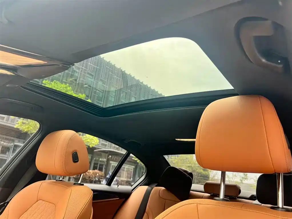 BMW 2022 BMW 5 Series (Import) Facelift 525i M Sport Package 2023 - thumbnail 14