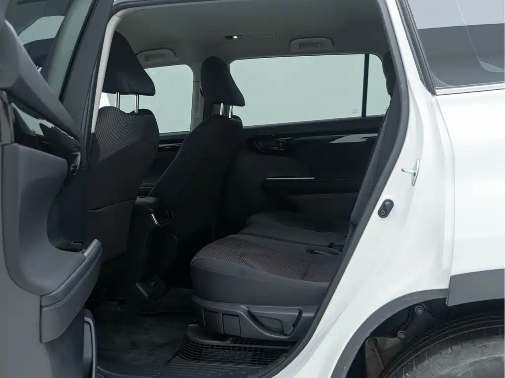 Toyota 2024 Highlander 2.5L HEV FWD Elite 7-Seater 2025 - thumbnail 7