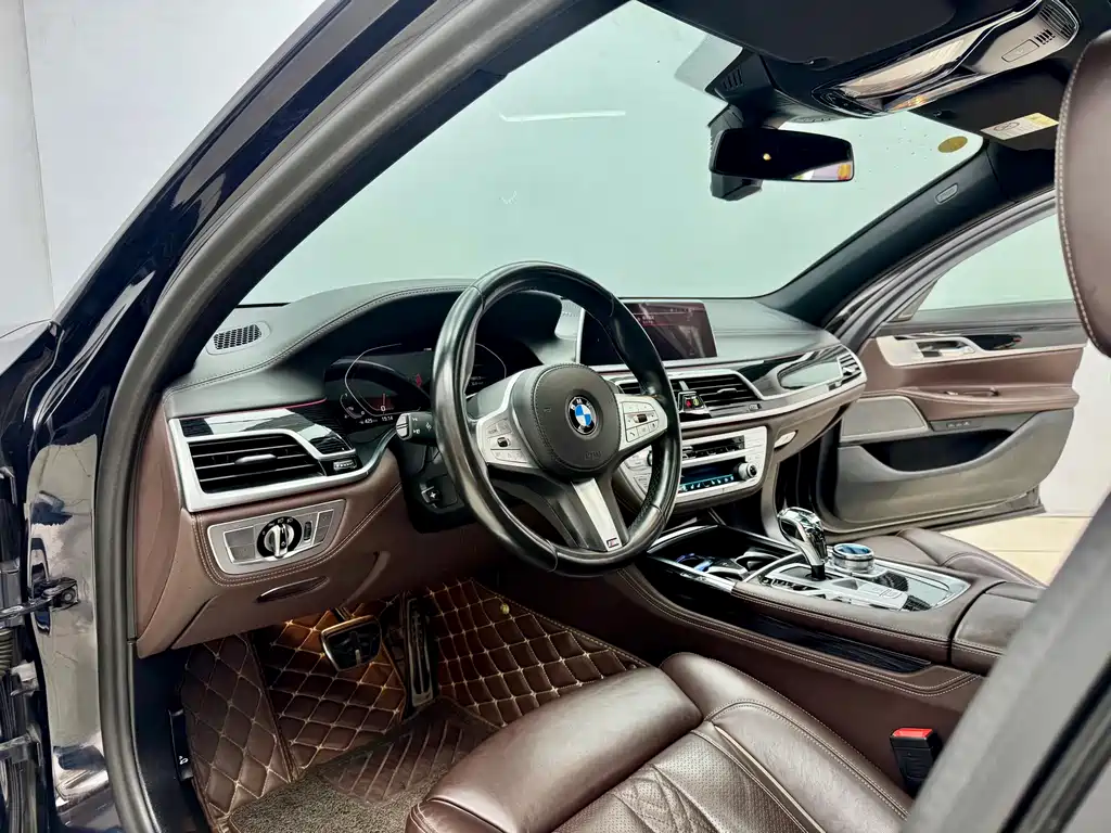 BMW 2021 BMW 7 Series 730Li M Sport Package 2021 - thumbnail 7