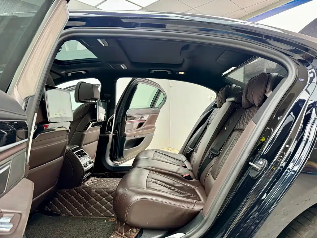 BMW 2021 BMW 7 Series 730Li M Sport Package 2021 - thumbnail 10