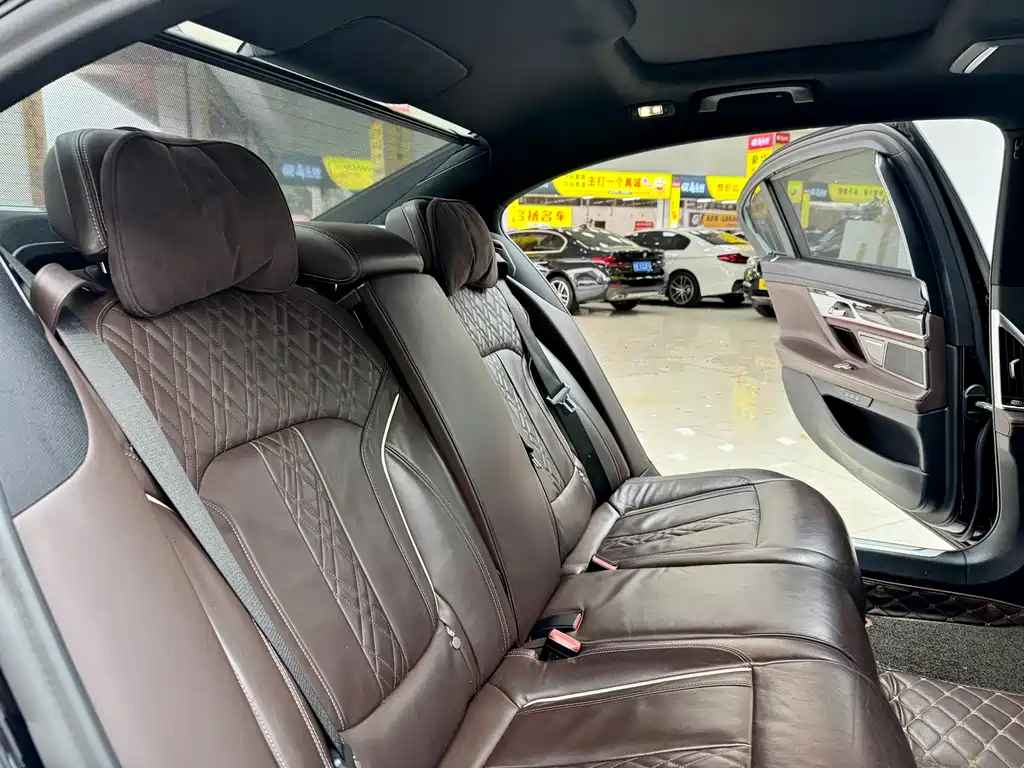 BMW 2021 BMW 7 Series 730Li M Sport Package 2021 - thumbnail 13
