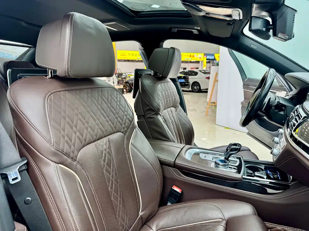 BMW 2021 BMW 7 Series 730Li M Sport Package 2021 - thumbnail 17