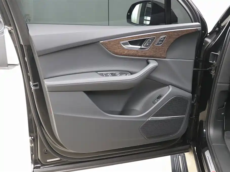 Audi Audi Q7 2023 55 TFSI quattro S line 2023 - thumbnail 10
