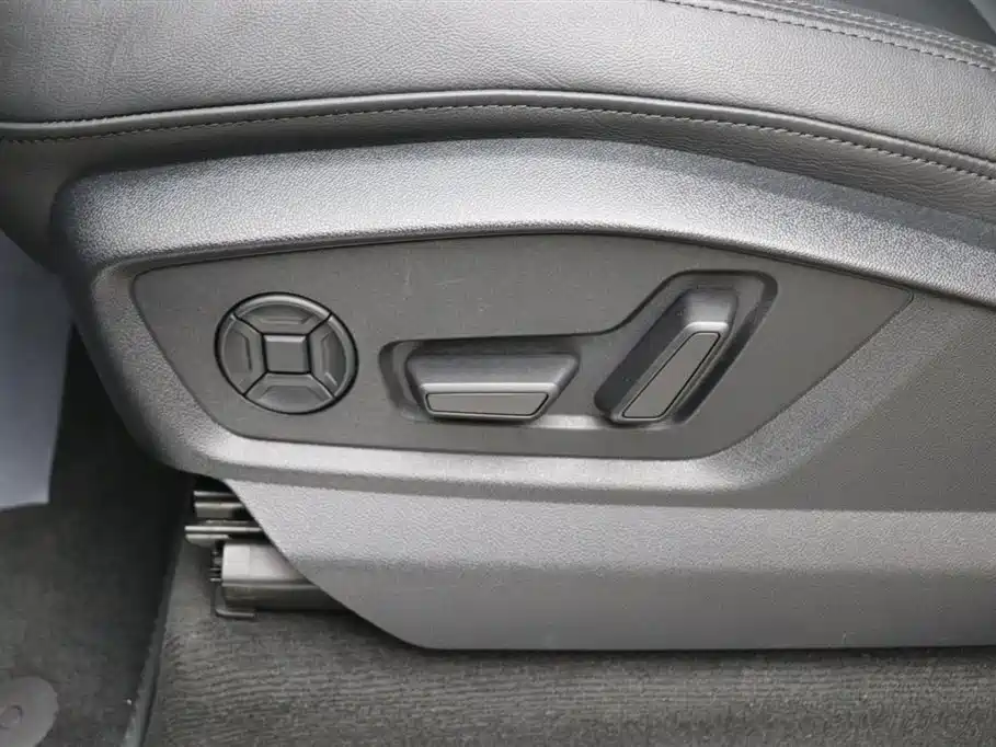 Audi Audi Q7 2023 55 TFSI quattro S line 2023 - thumbnail 13