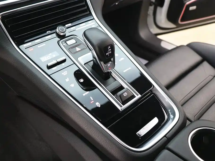 Porsche 2019 Porsche Panamera Executive LWB 2.9T 2019 - thumbnail 16