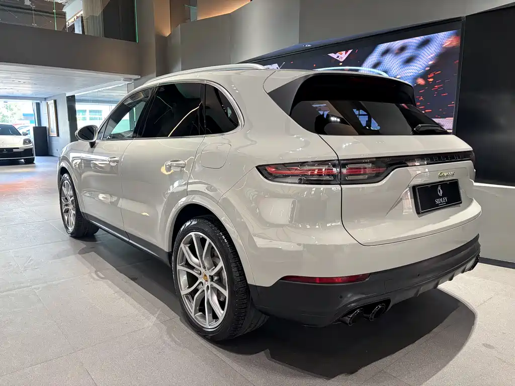 Porsche Porsche Cayenne E-Hybrid 2020 - thumbnail 4