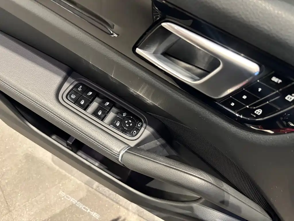 Porsche Porsche Cayenne E-Hybrid 2020 - thumbnail 10