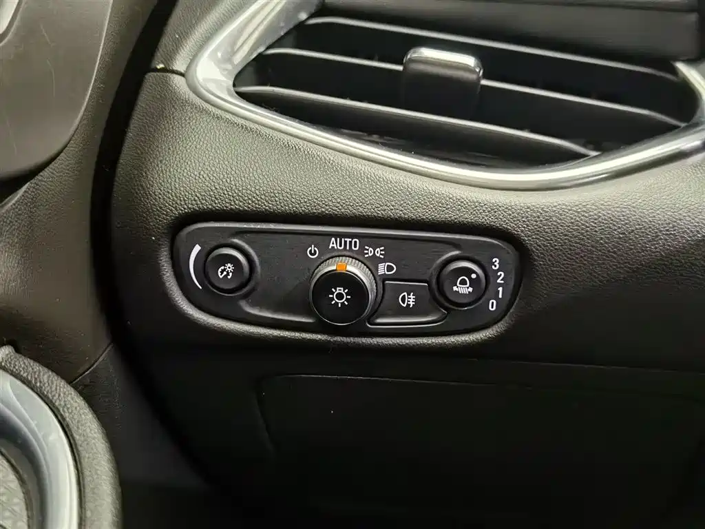 Chevrolet Chevrolet Malibu XL 2019 535T CVT 2019 - thumbnail 21