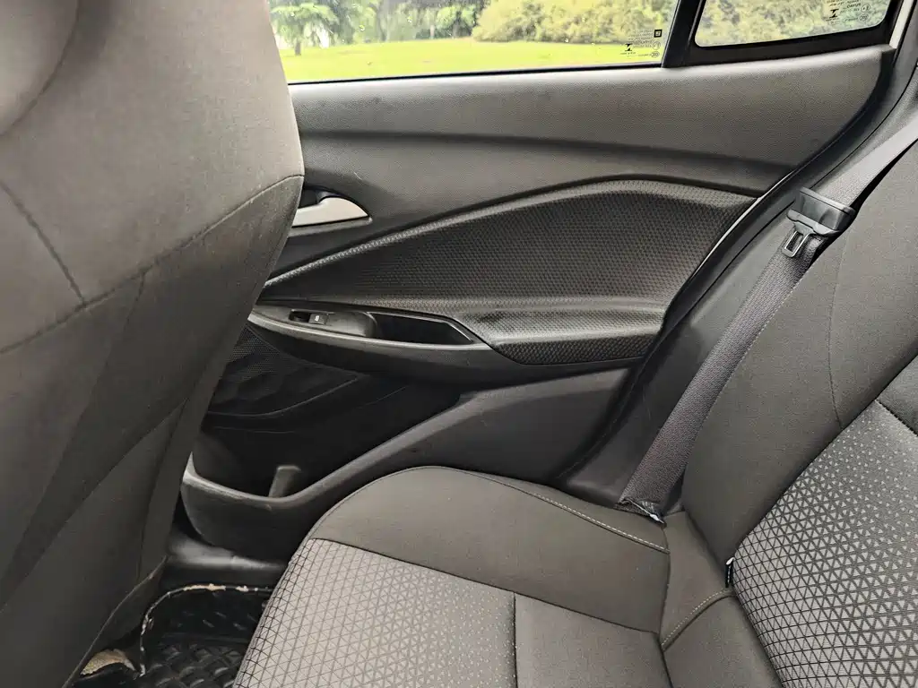 Chevrolet Chevrolet Cavalier 2022 325T Automatic Joy Edition 2022 - thumbnail 11