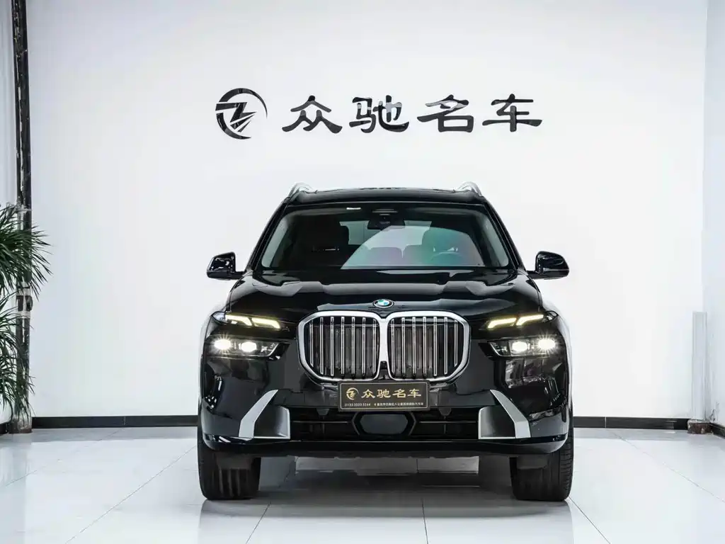 BMW BMW X7 2023 xDrive40i Leading Edition Luxury Package 2023 - thumbnail 2