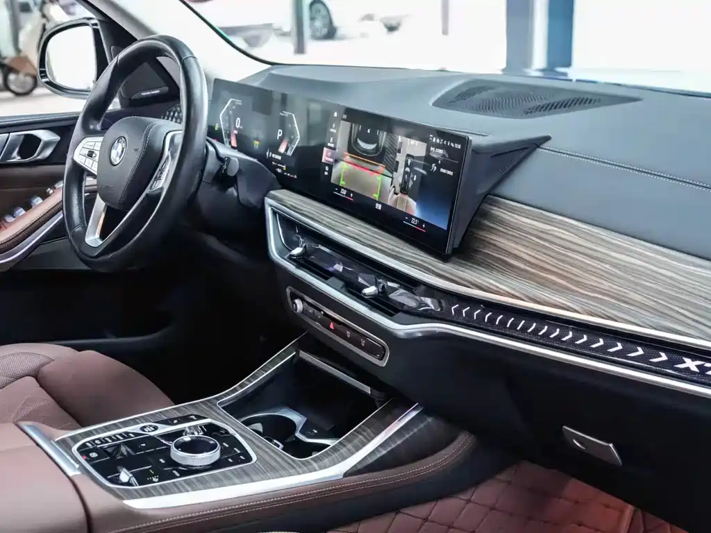BMW BMW X7 2023 xDrive40i Leading Edition Luxury Package 2023 - thumbnail 8