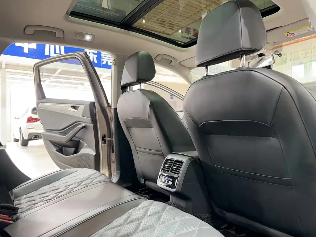 Volkswagen Volkswagen Sagitar 2023 280TSI DSG Beyond Lite Edition 2023 - thumbnail 18