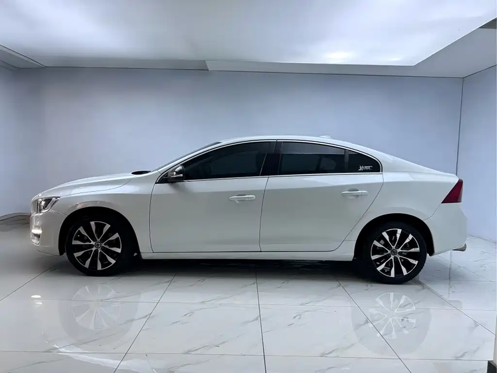 Volvo Volvo S60L T3 2018 - thumbnail 4