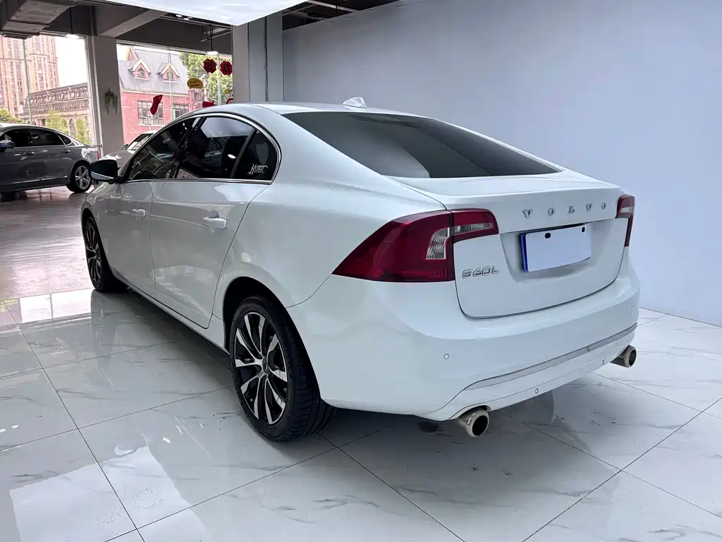 Volvo Volvo S60L T3 2018 - thumbnail 5