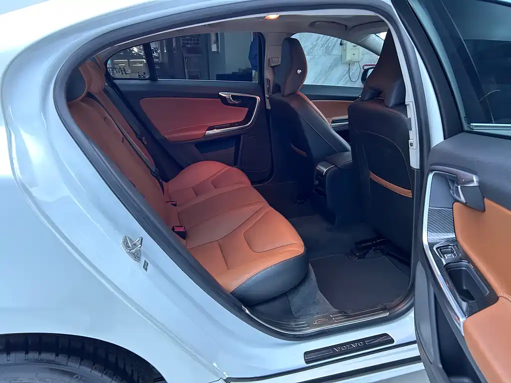 Volvo Volvo S60L T3 2018 - thumbnail 11