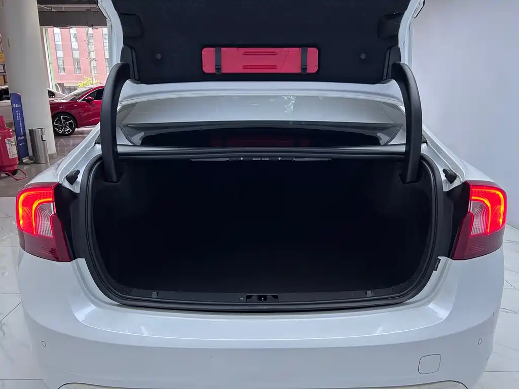 Volvo Volvo S60L T3 2018 - thumbnail 21