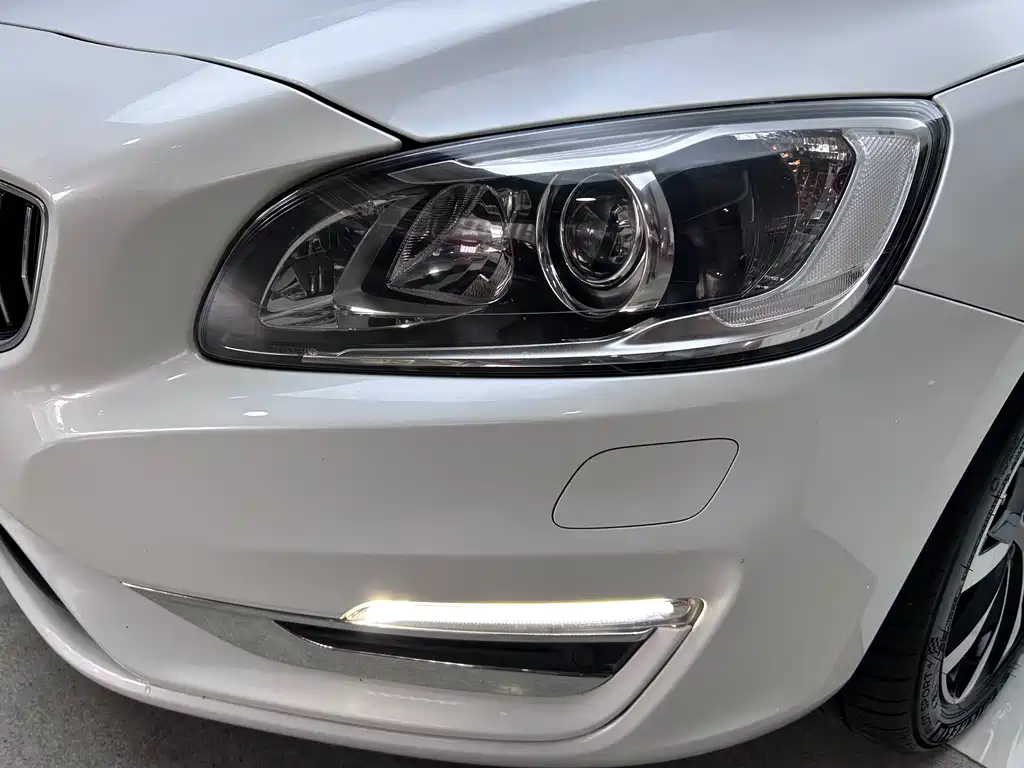 Volvo Volvo S60L T3 2018 - thumbnail 27