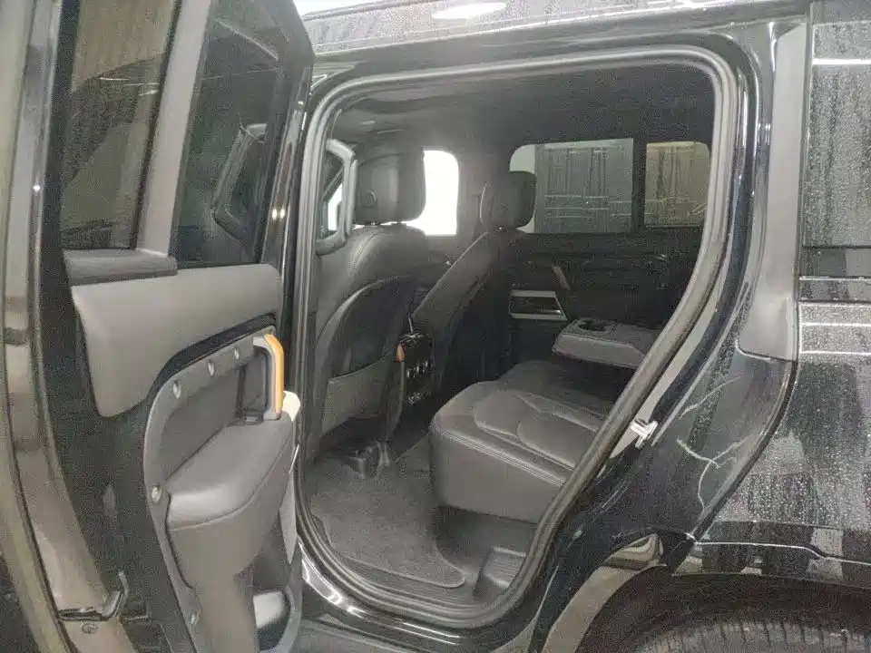 Land Rover Land Rover Defender 2023 110 3.0T P400 X-DYNAMIC HSE 2023 - thumbnail 5
