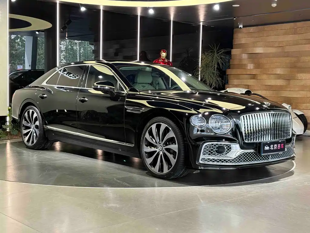 Bentley Bentley Flying Spur 2023 4.0T V8 Azure Edition 2024 - thumbnail 3
